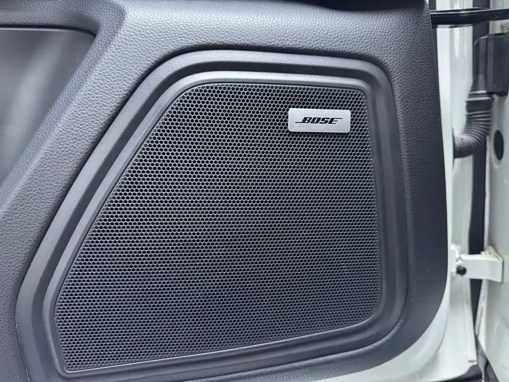 Porsche Macan — миниатюра 6
