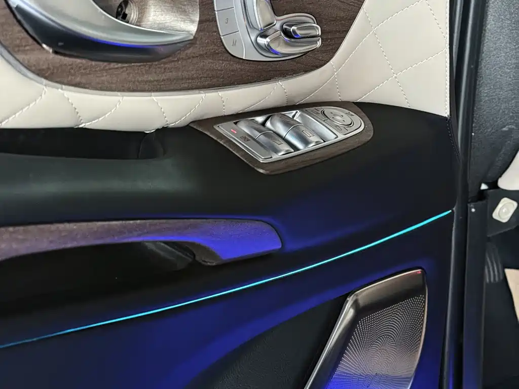 Mercedes-Benz Vito — миниатюра 6