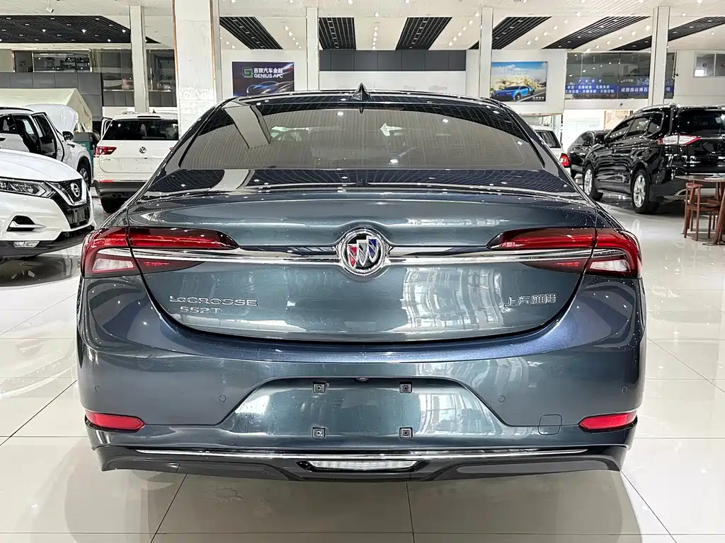 Buick LaCrosse — миниатюра 8