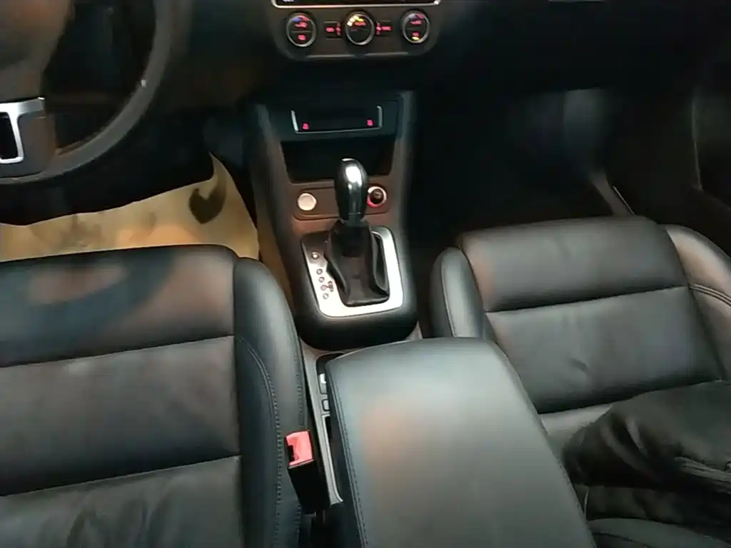 Volkswagen Tiguan — миниатюра 14