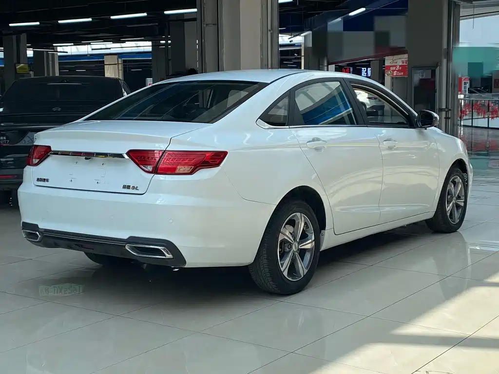 Geely Emgrand GL — миниатюра 7