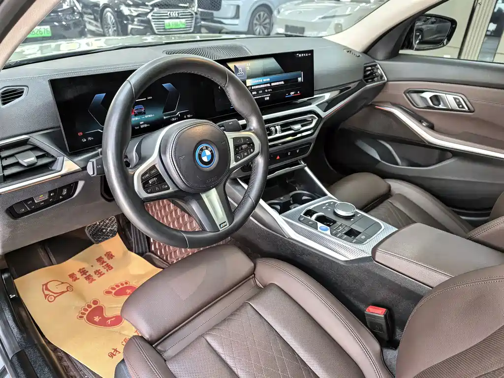 BMW i3 — миниатюра 10