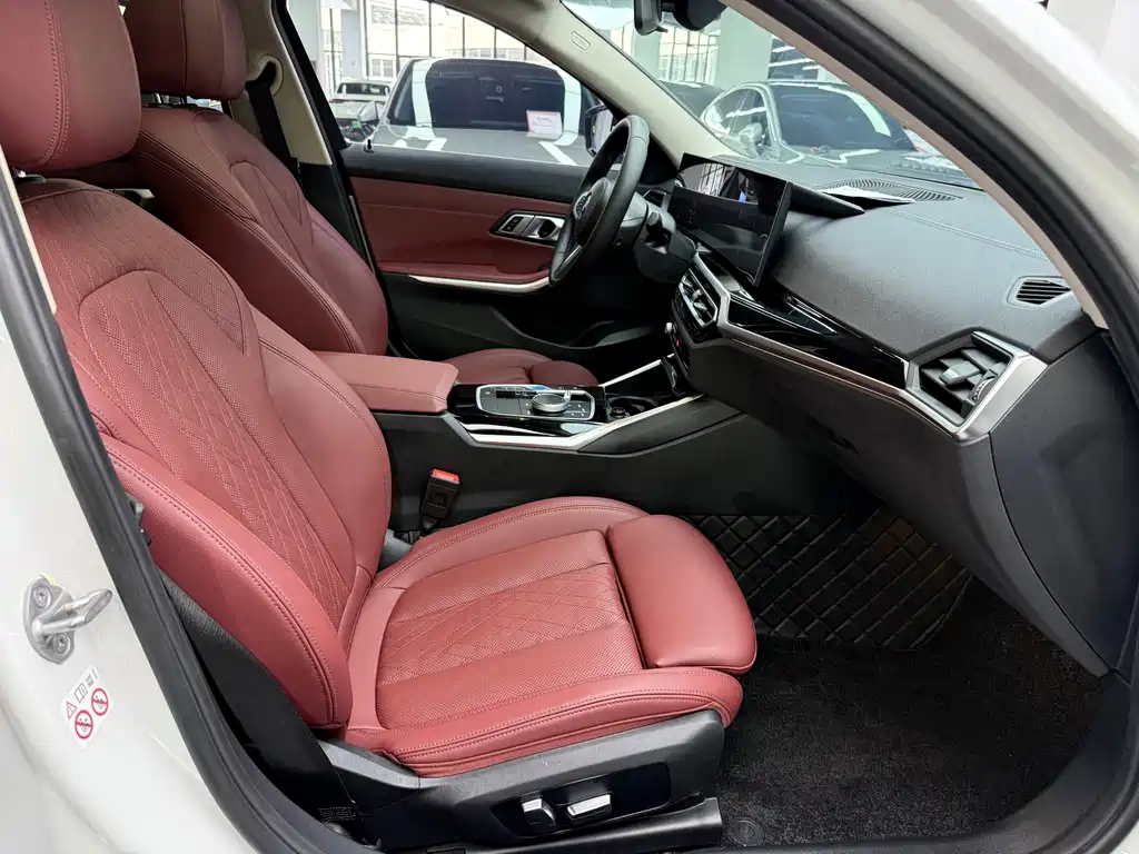 BMW i3 — миниатюра 11
