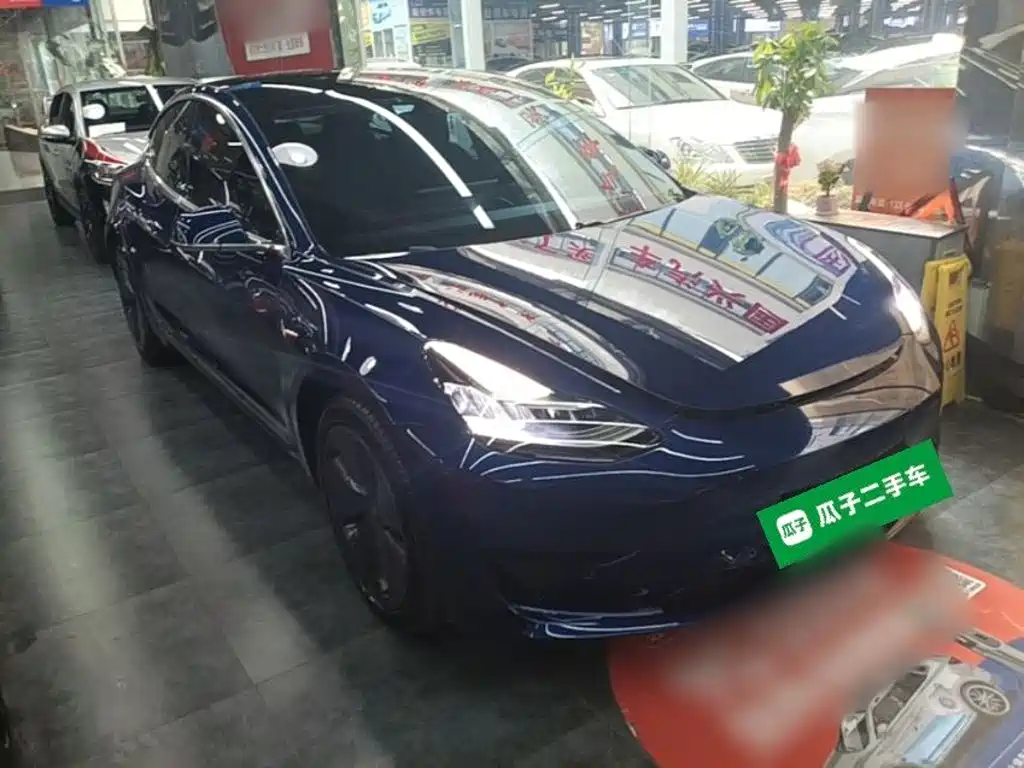 Tesla Model 3 — миниатюра 4