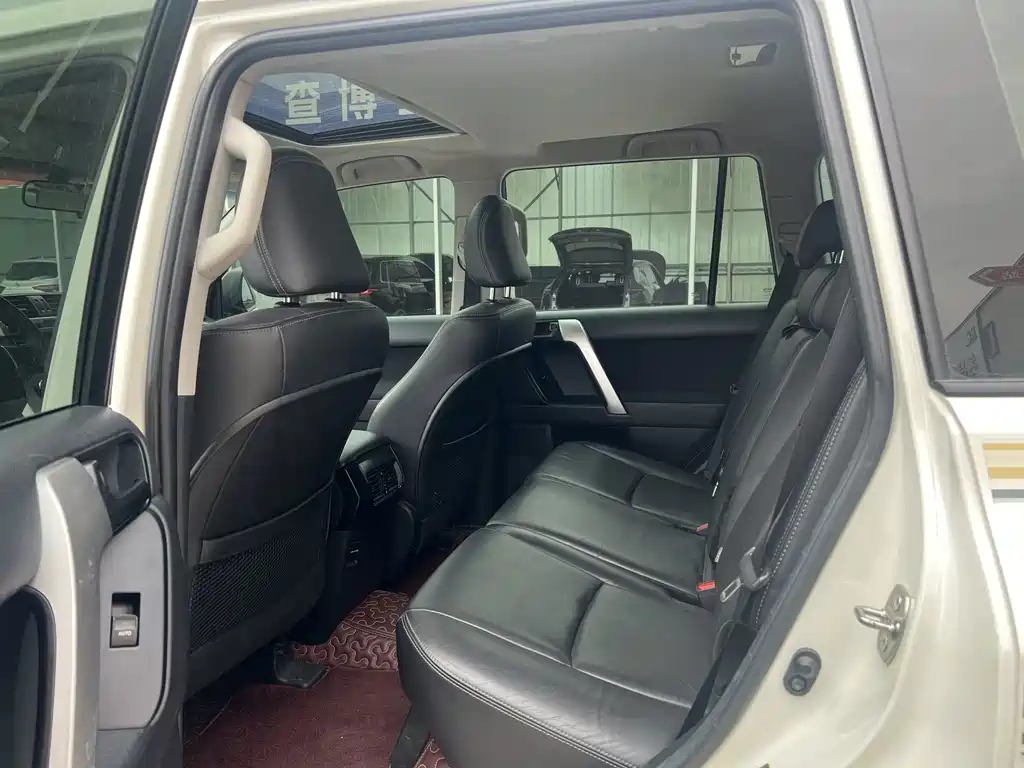Toyota Prado — миниатюра 11