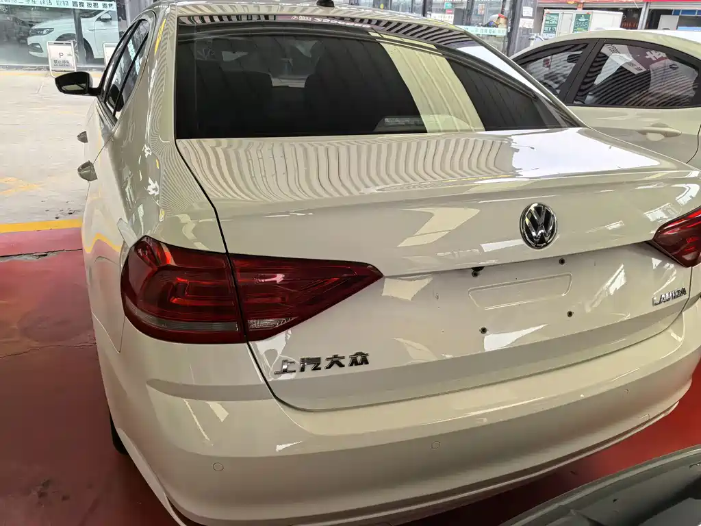 Volkswagen Lavida — миниатюра 6