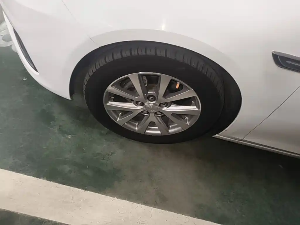 Chevrolet Malibu — миниатюра 23