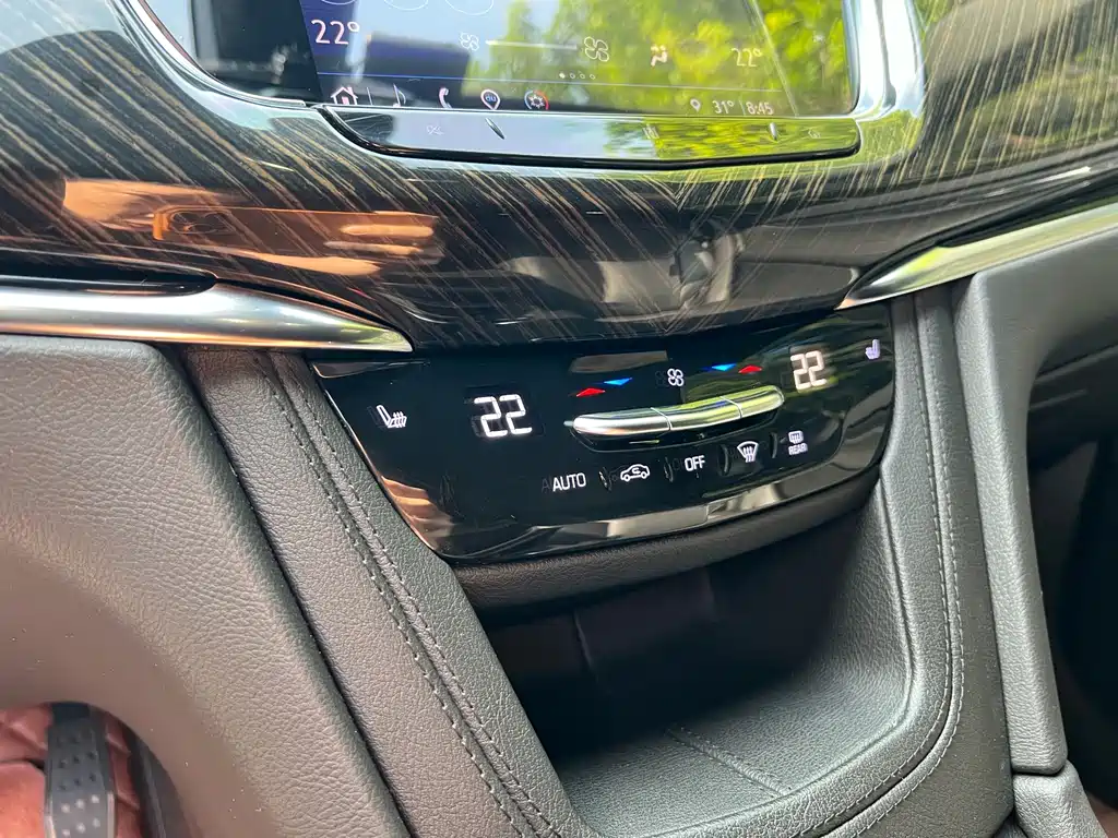 Cadillac XT6 — миниатюра 13
