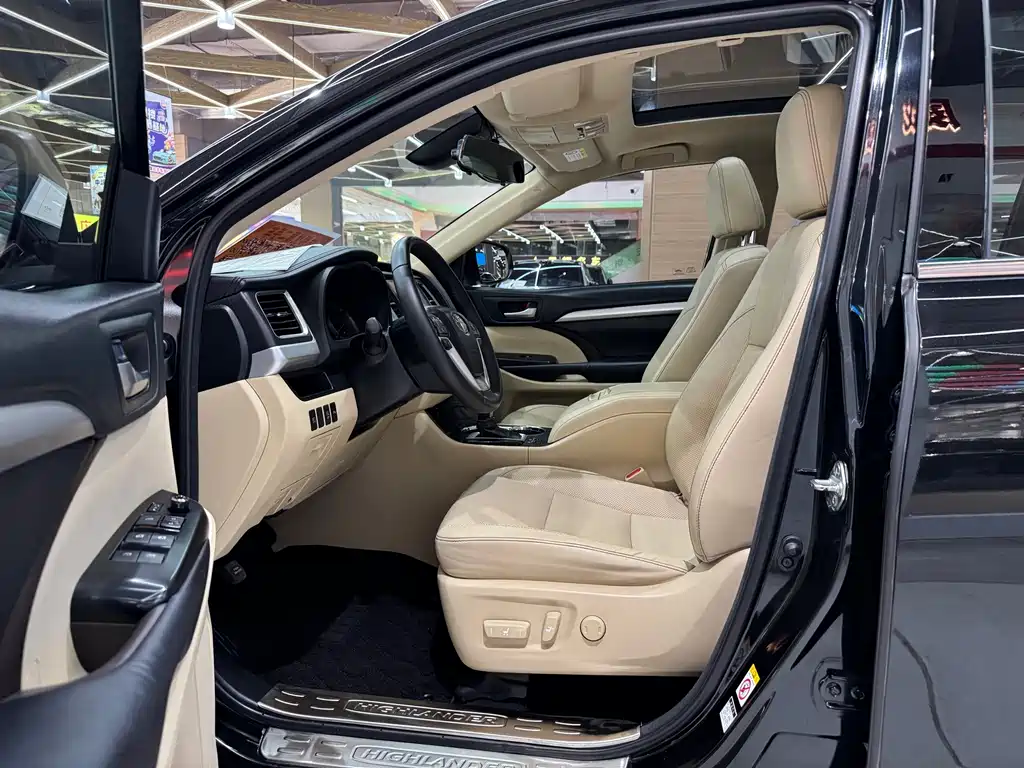 Toyota Highlander — миниатюра 6