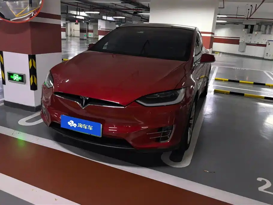 TESLA MODEL X