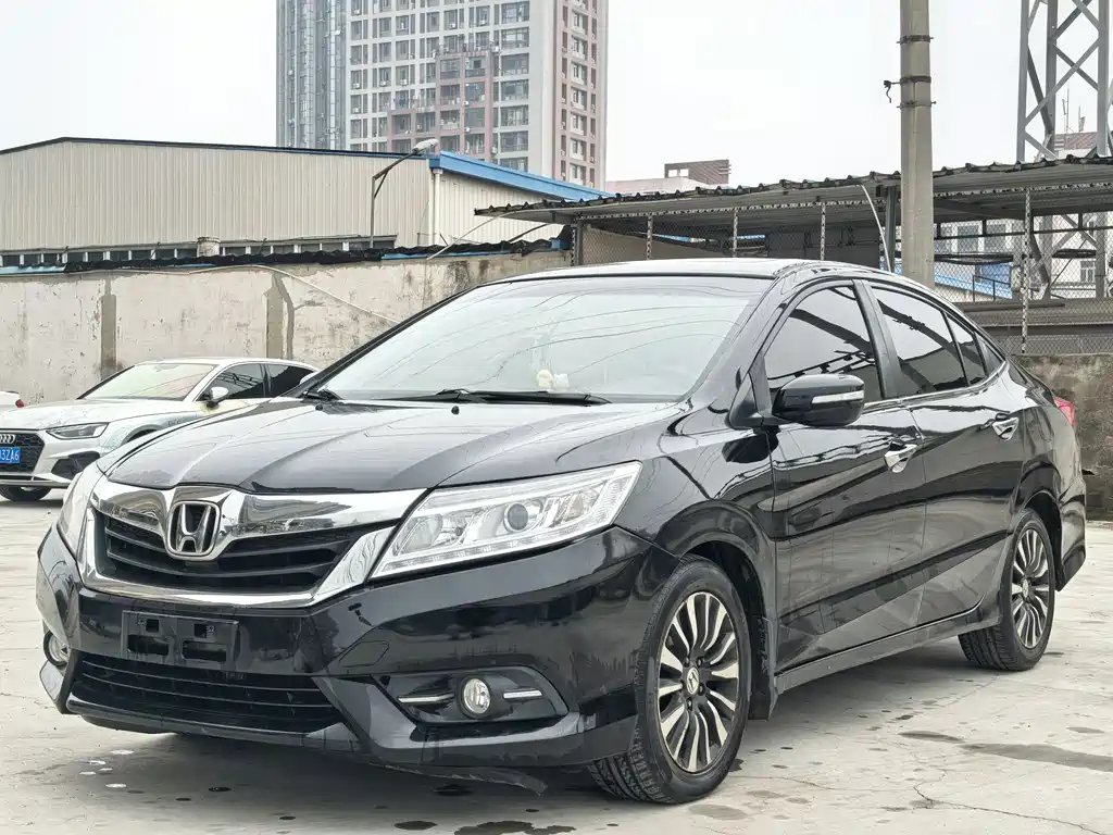 Honda Crider 2015