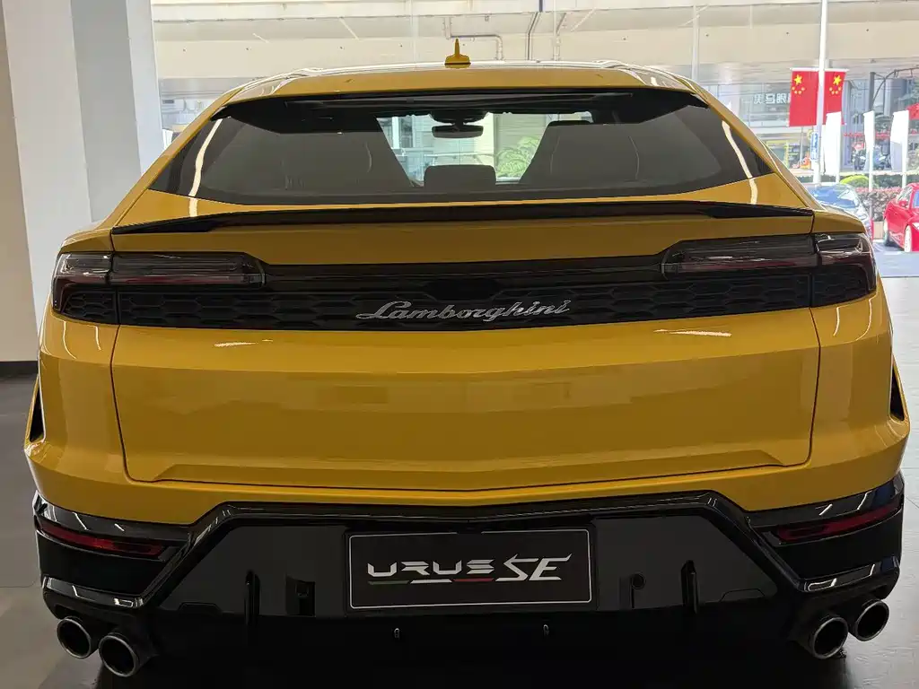 Lamborghini Urus SE — фотографии объявления, Фото 9