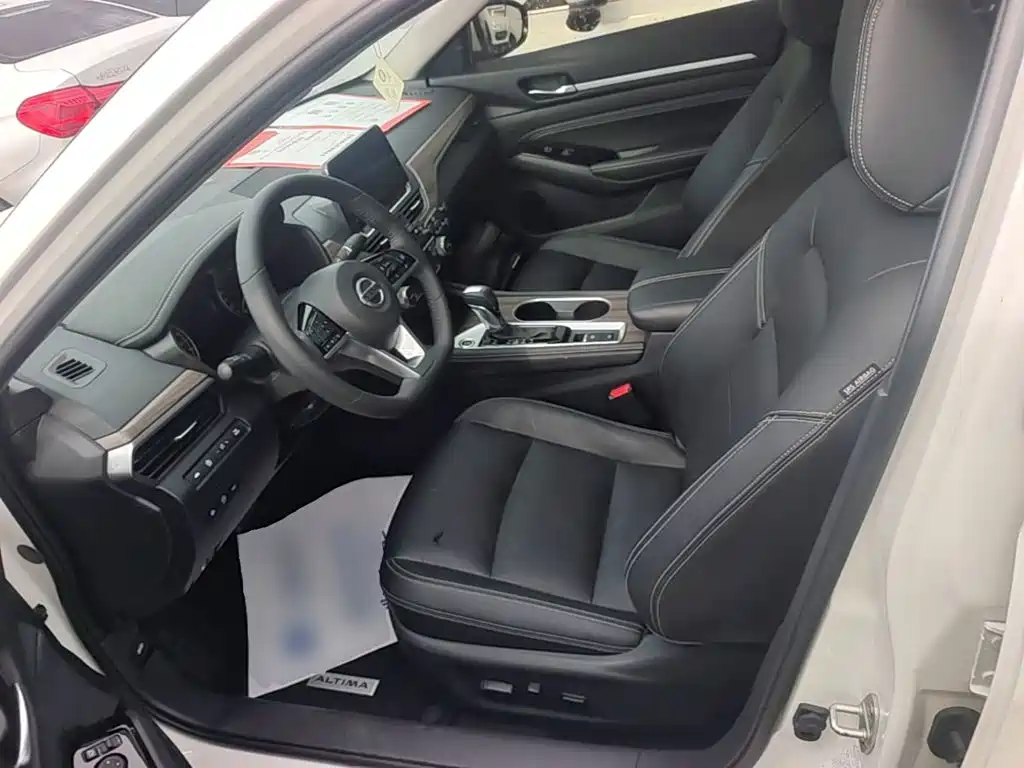 Nissan Teana — миниатюра 15