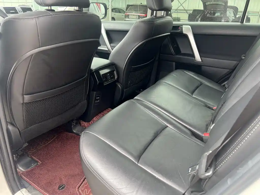 Toyota Prado — миниатюра 13