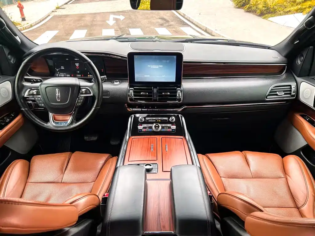 Lincoln Navigator 2018 3.5T V
