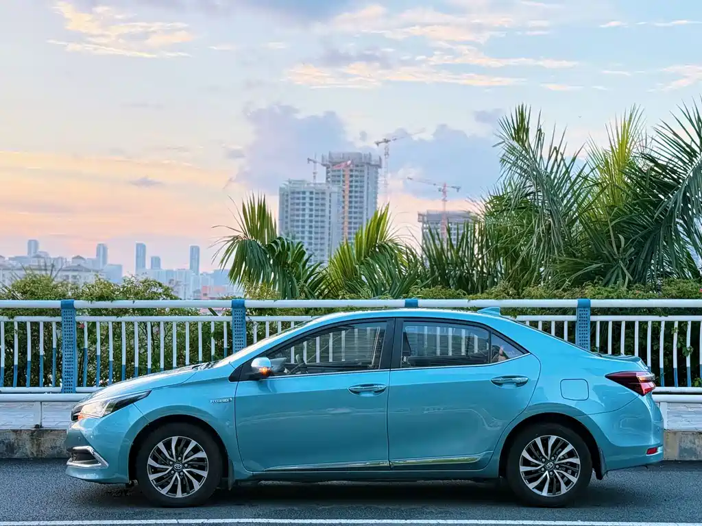 Toyota Corolla — миниатюра 7