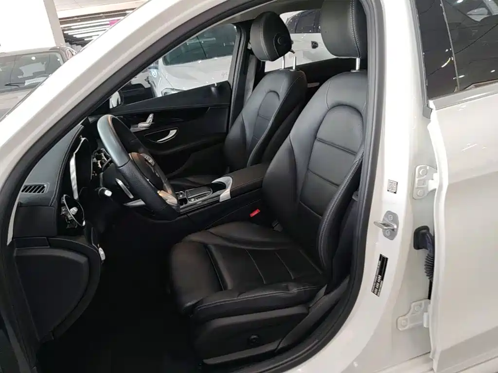 Mercedes-Benz C-Class — миниатюра 15