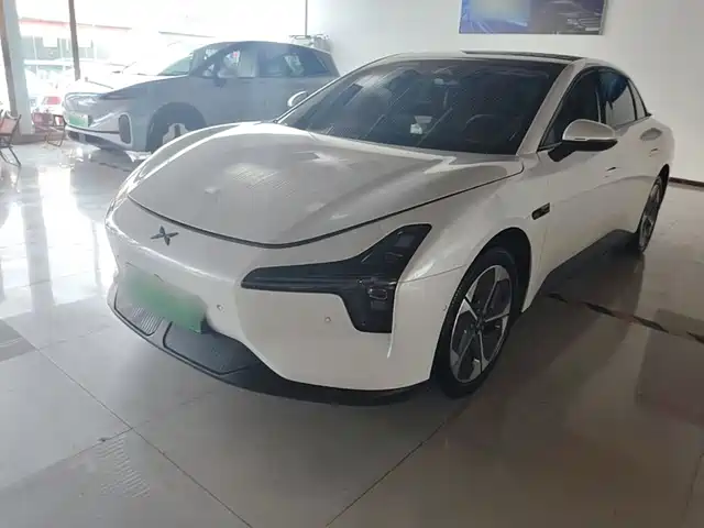 2025 Xpeng Mona M03