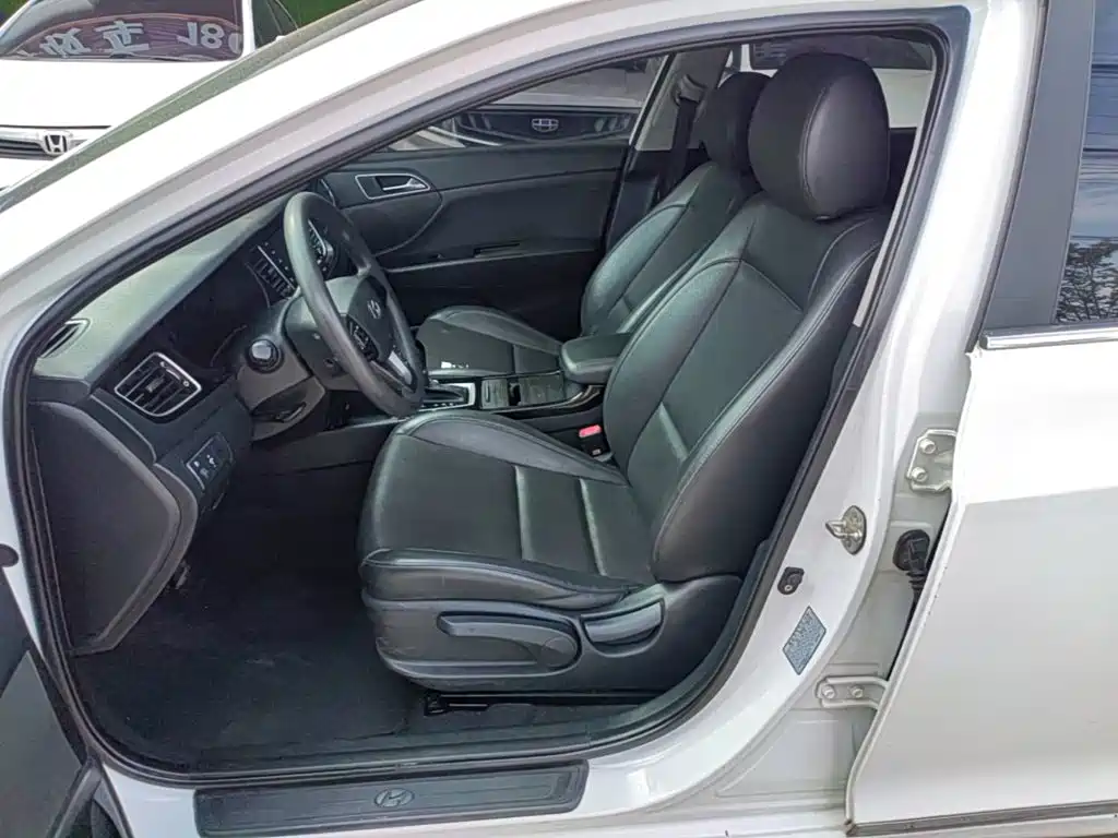 Hyundai Mistra — миниатюра 15