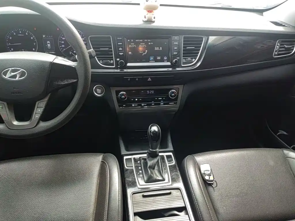 Hyundai Mistra — миниатюра 13