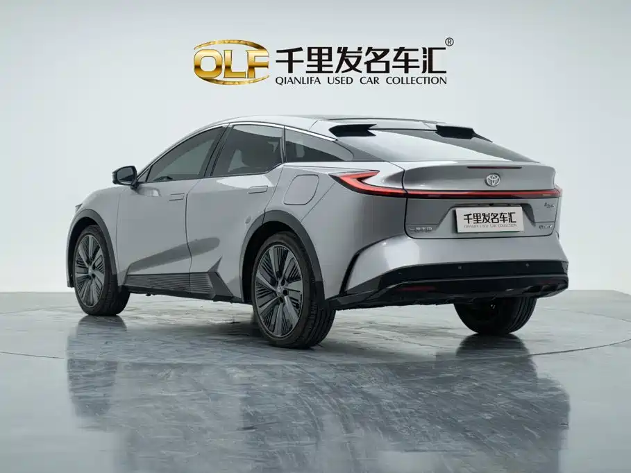 Toyota bZ5 — миниатюра 8