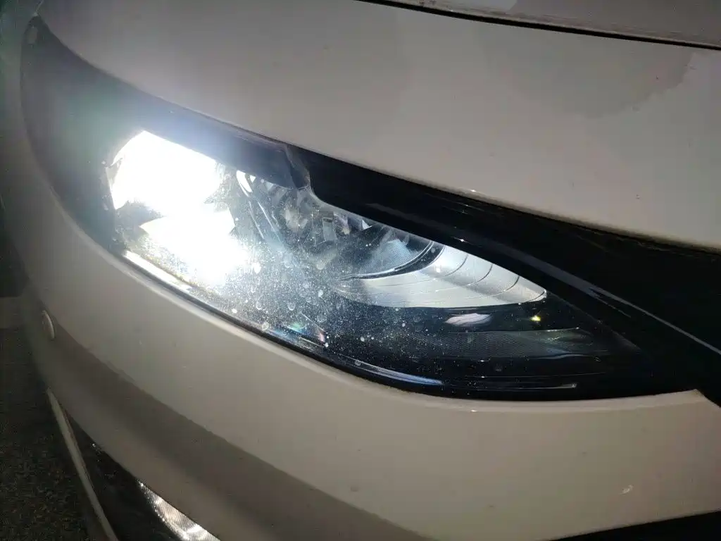 Chevrolet Malibu XL — миниатюра 15