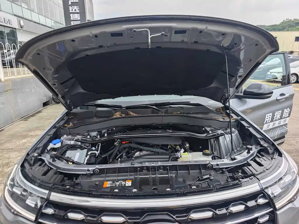 Ford Explorer — миниатюра 7