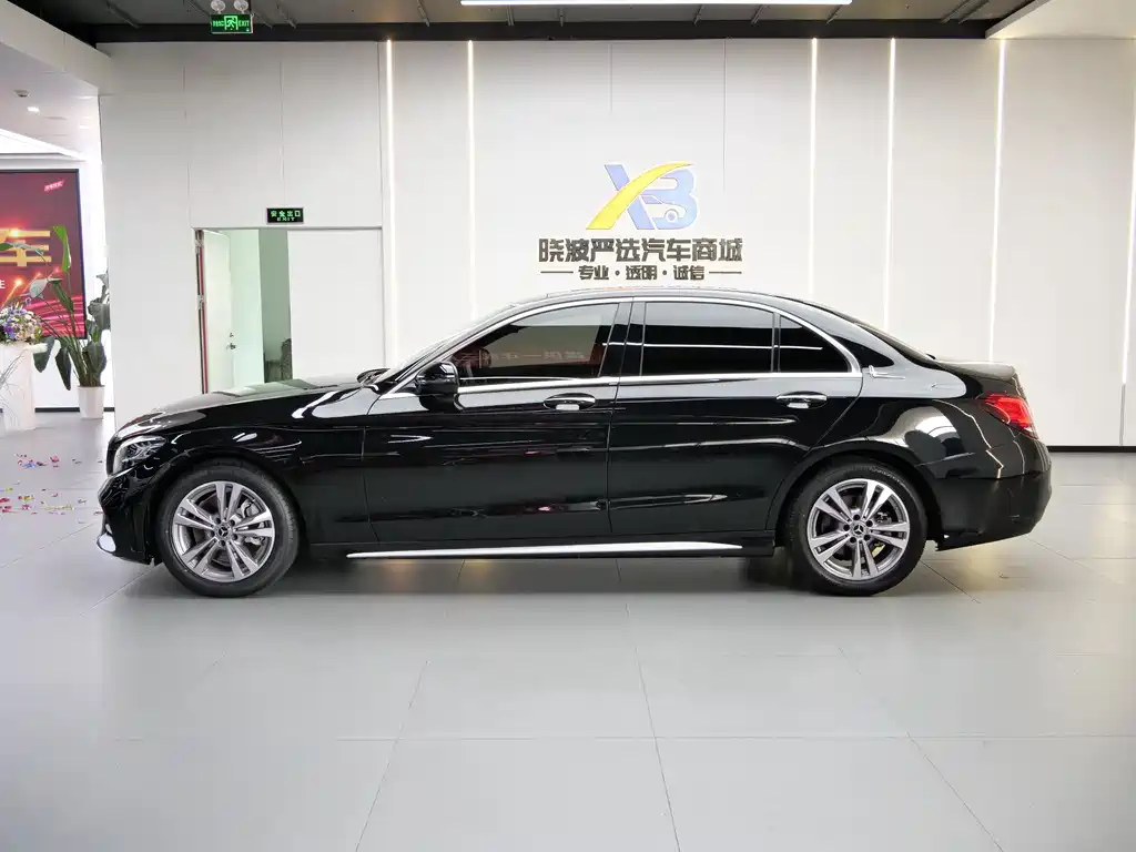 Mercedes-Benz C-Class — миниатюра 3