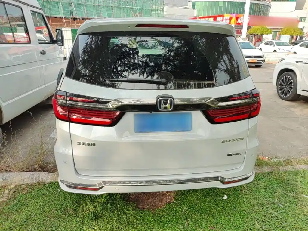 Honda Elysion — миниатюра 6