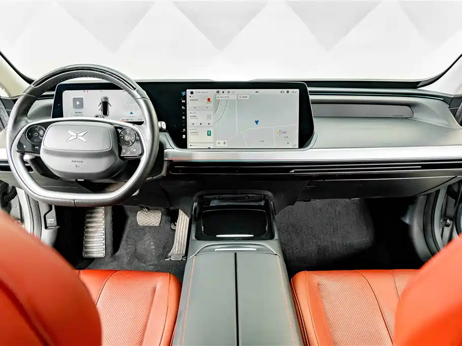 XPeng P7 — миниатюра 13