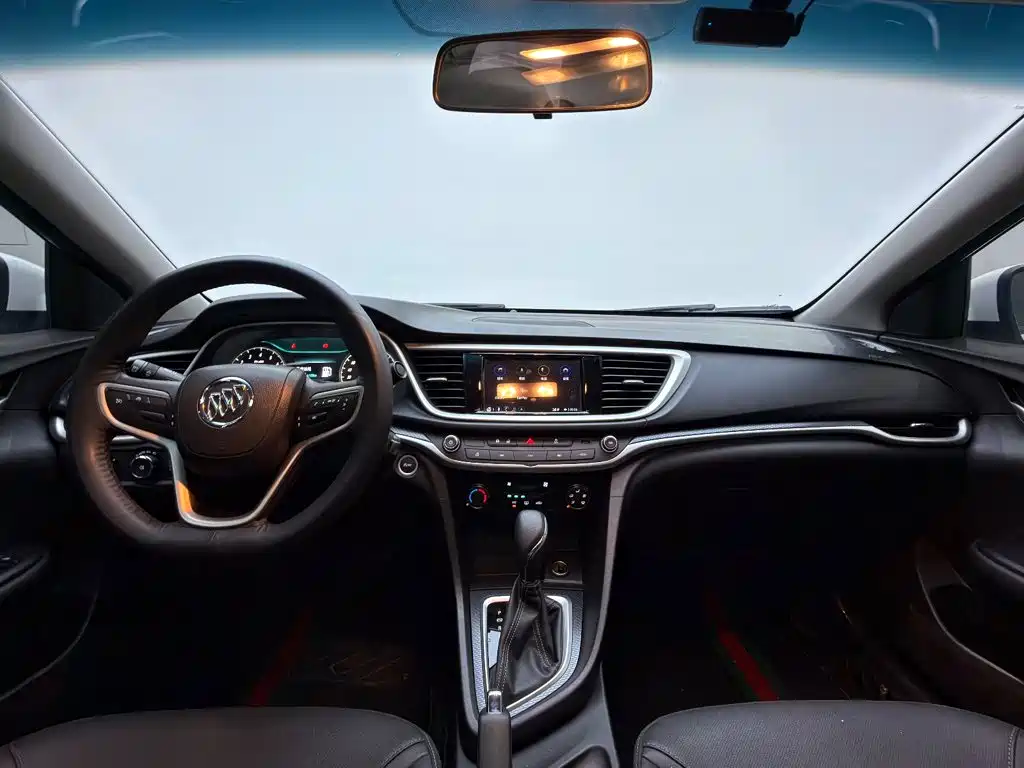 Buick Excelle — миниатюра 9