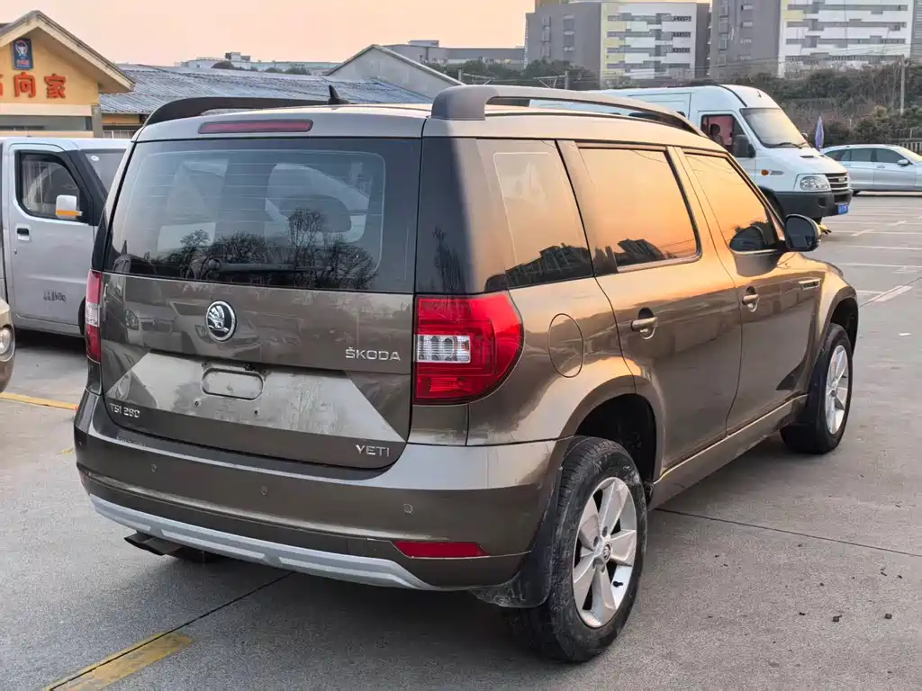 SKODA YETI