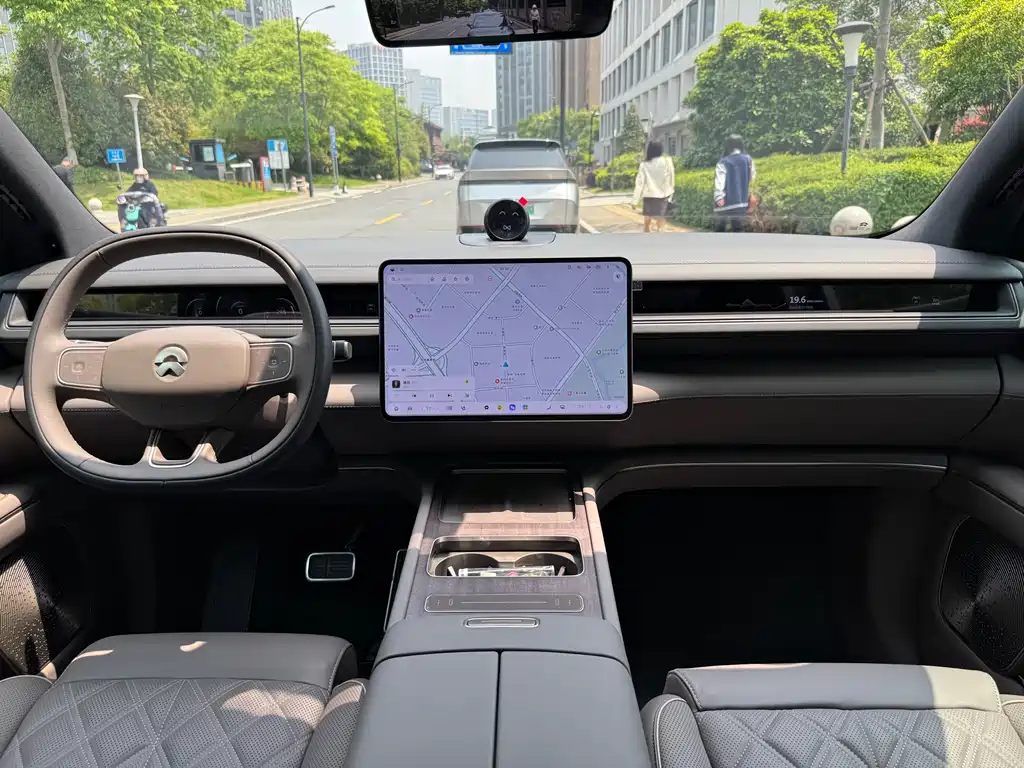 NIO ES8 2026 мест Executive