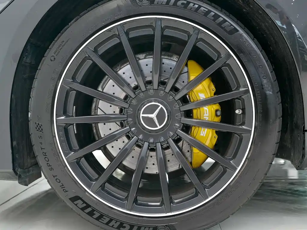 MERCEDES-BENZ AMG GT