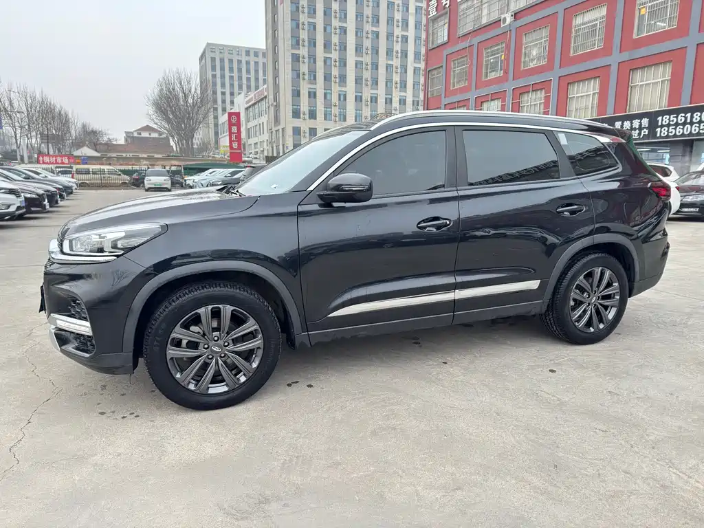 CHERY TIGGO 8