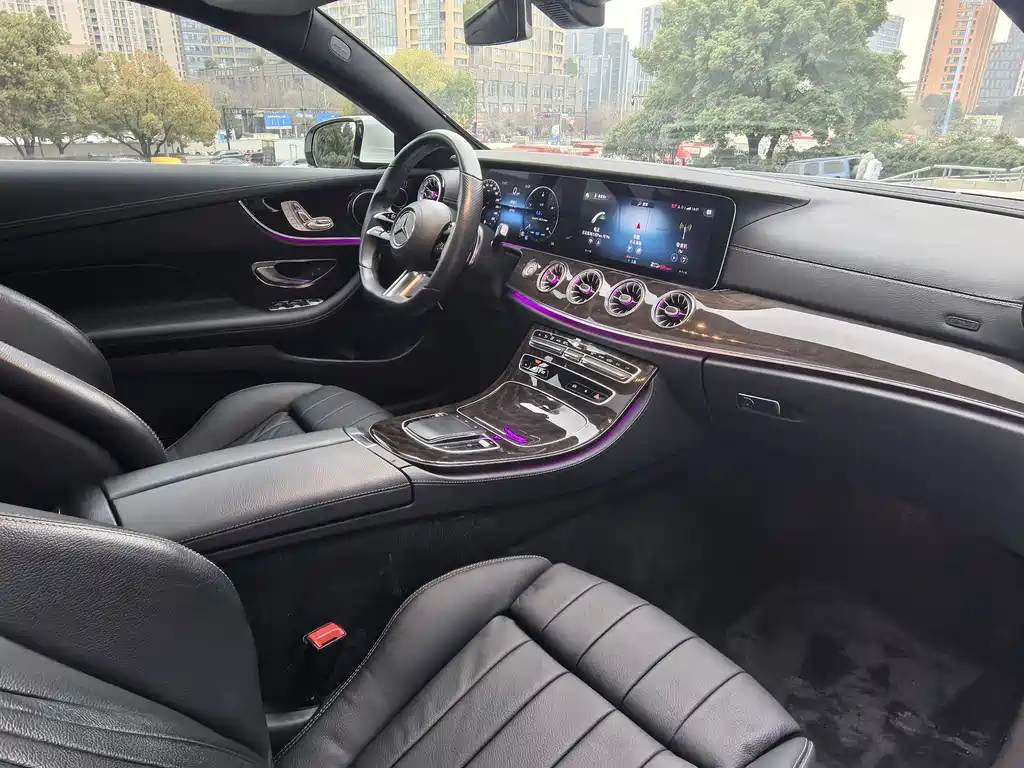 MERCEDES-BENZ E CLASS