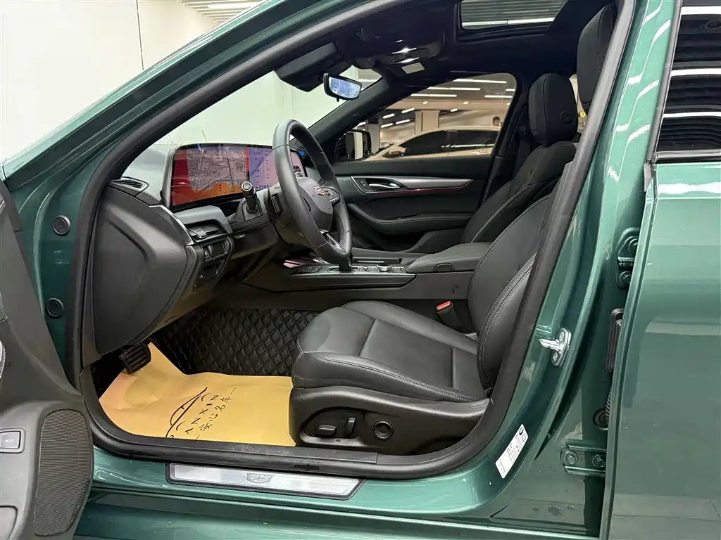 Cadillac CT5 2025 28T