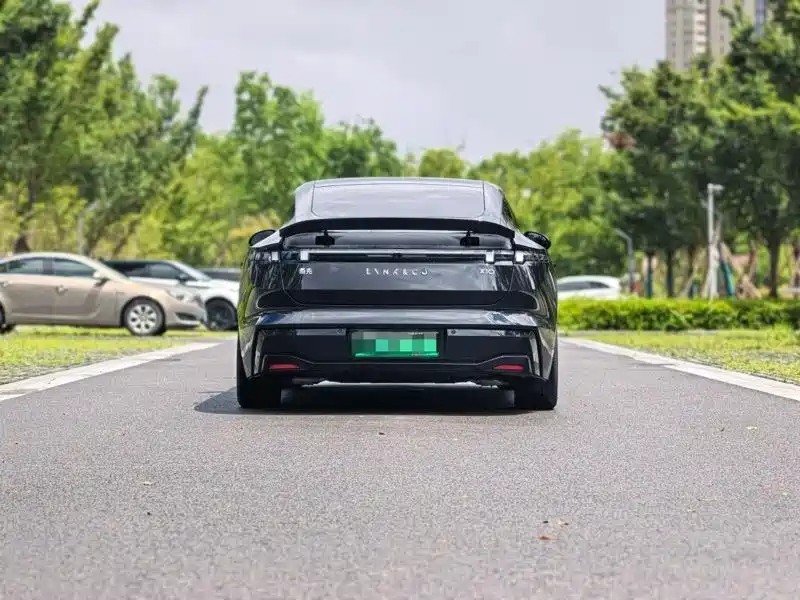 Lynk & Co Z10 — миниатюра 11