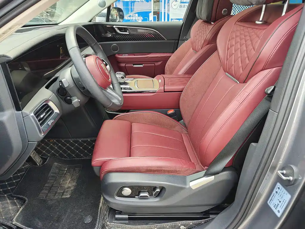 Hongqi E-HS9 2022 690km мест
