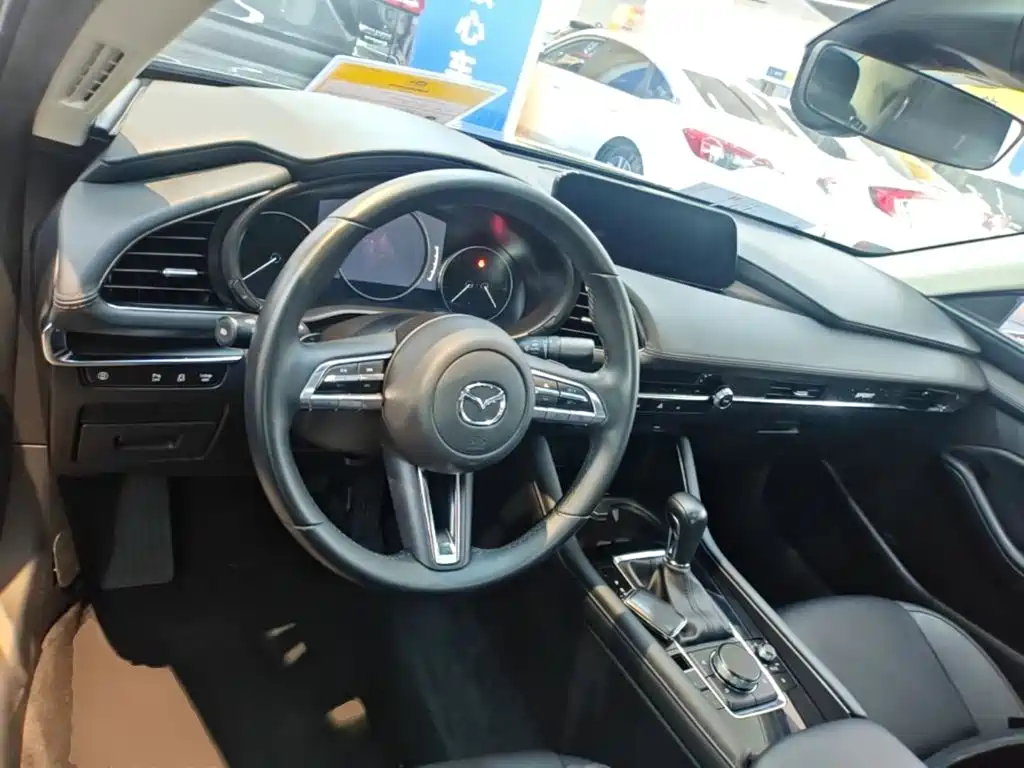 Mazda 3 Axela — миниатюра 10