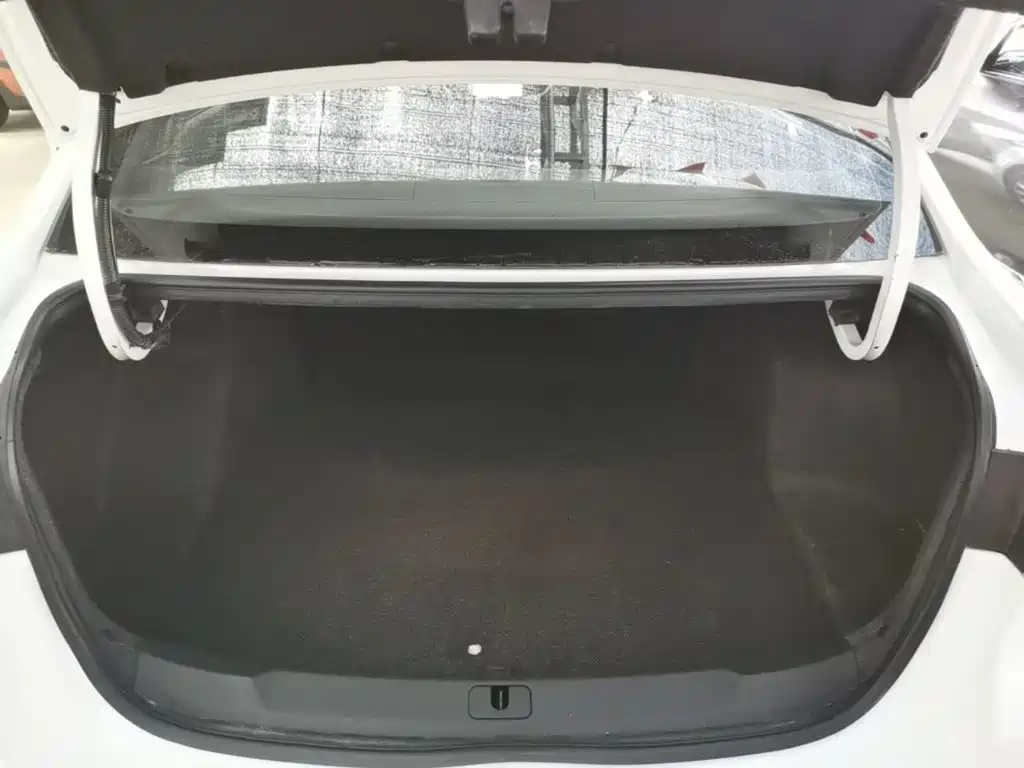 Buick Excelle — миниатюра 19
