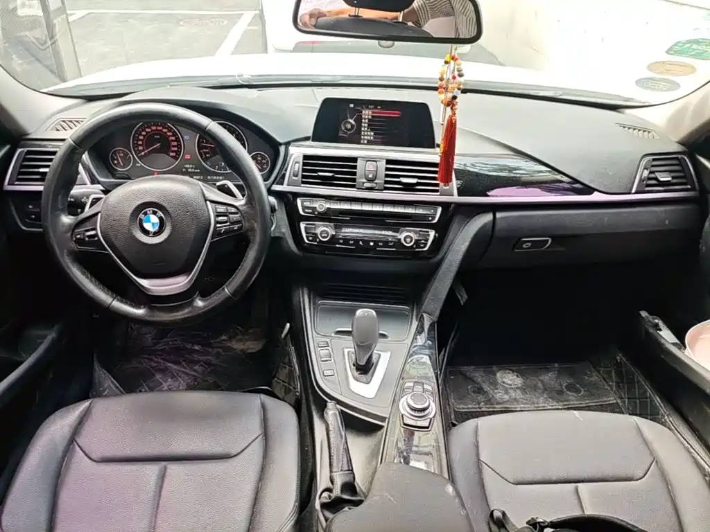 BMW 3 Series — миниатюра 10