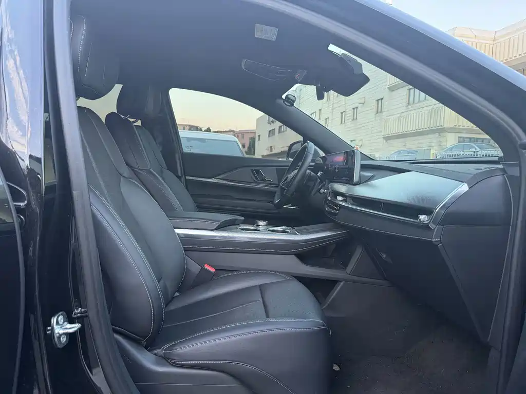 Cadillac XT5 — миниатюра 12