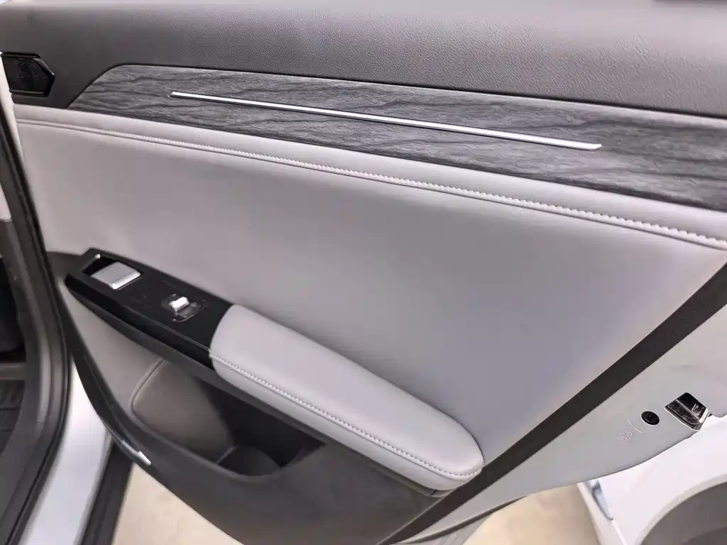 GEELY GALAXY GALAXY L6