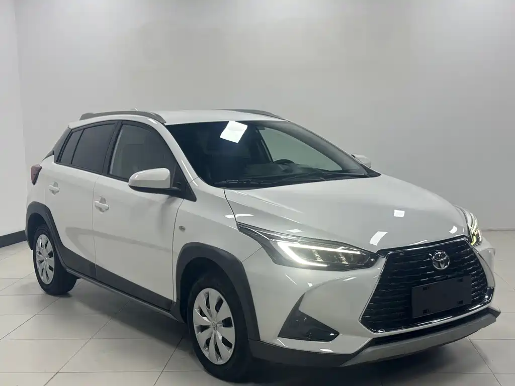 Toyota Yaris L — миниатюра 3
