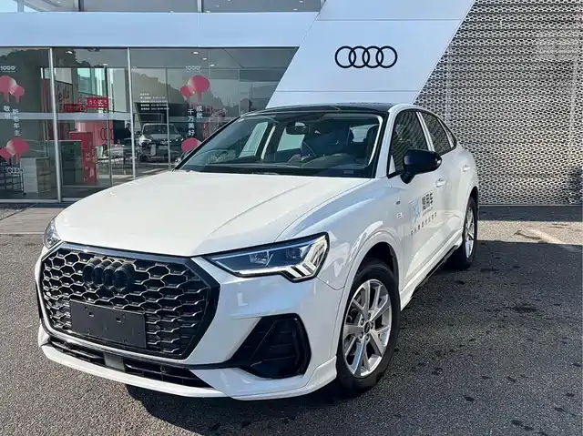 audi q3-sportback