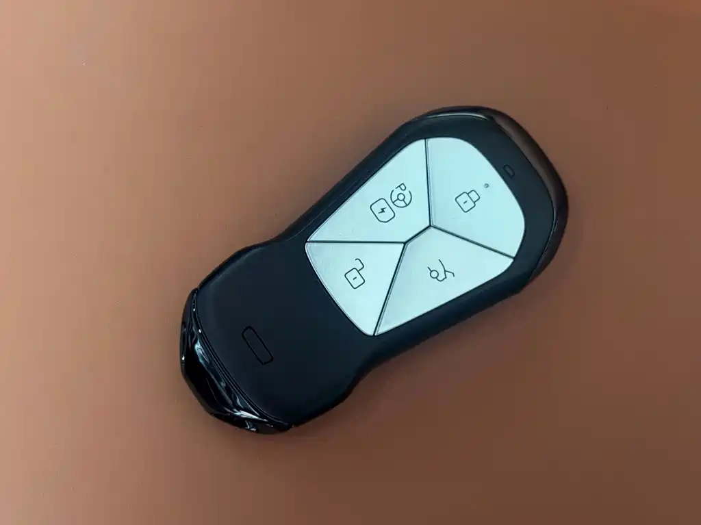 XPeng G9 — миниатюра 16