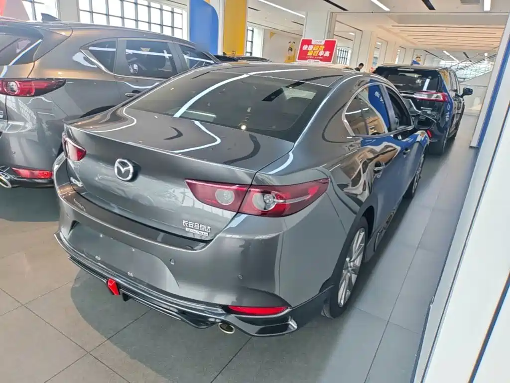 Mazda 3 Axela — миниатюра 7