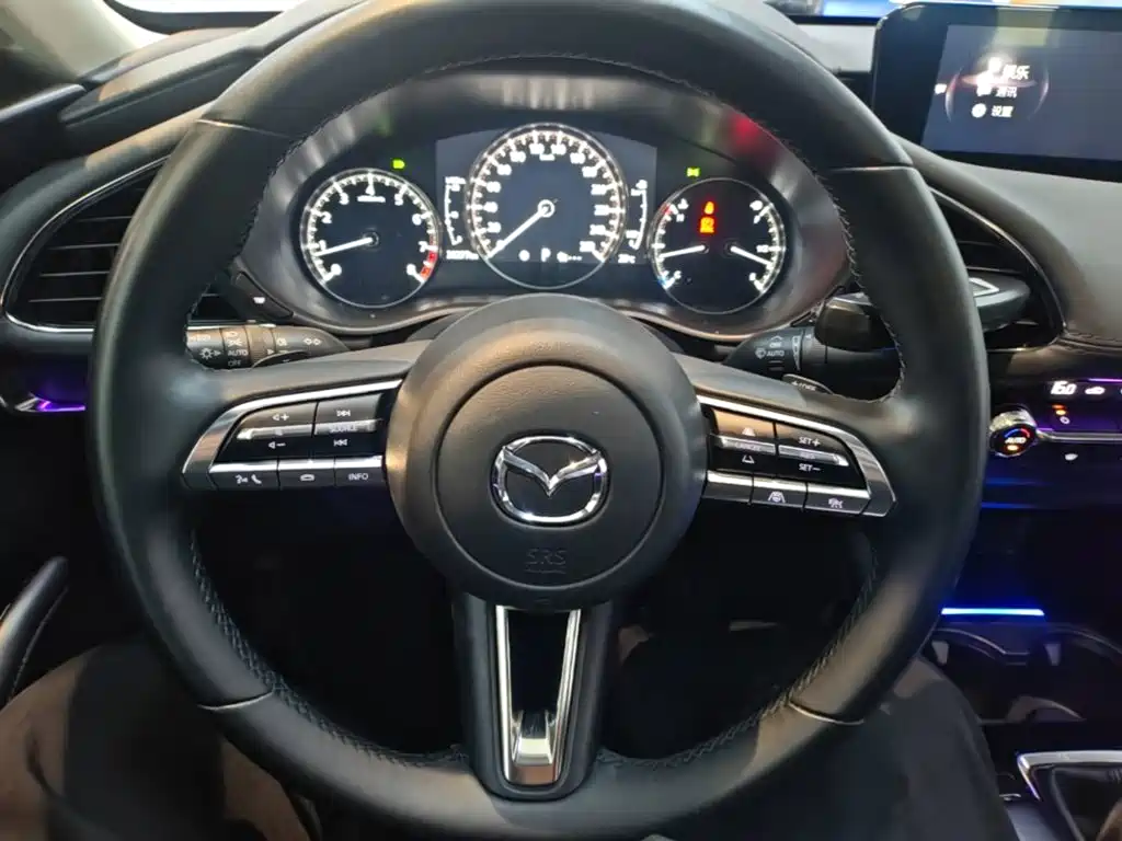 Mazda 3 Axela — миниатюра 11