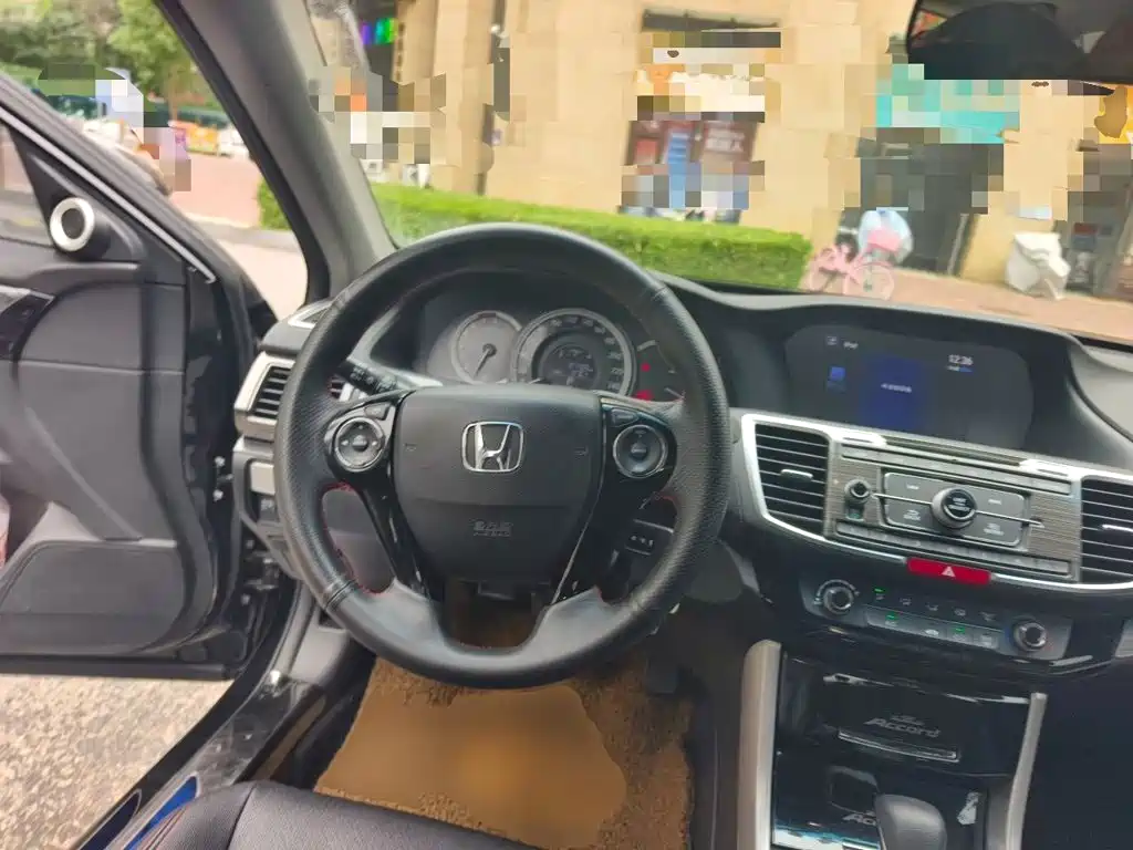 Honda Accord — миниатюра 11